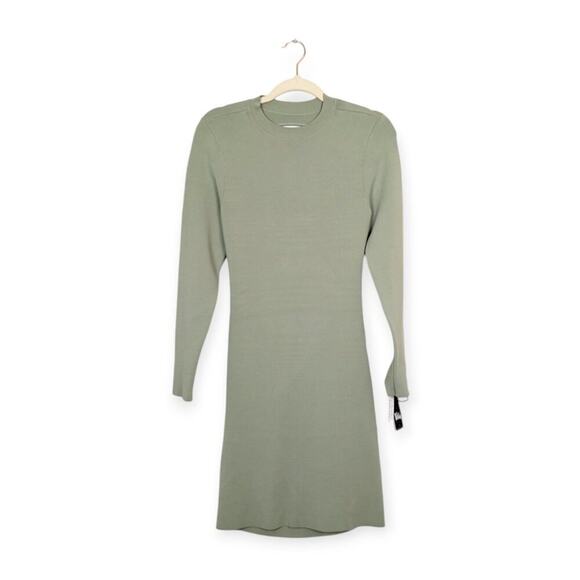 Alice + Olivia Dresses & Skirts - NWT Alice + Olivia Sage Two Way Estelle Twist-Back Mini Dress